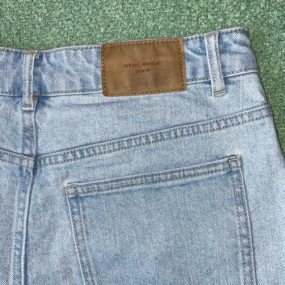 Jean shorts / size M - Picture 5 of 5